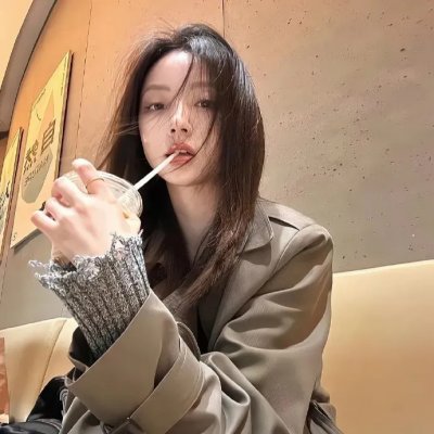 采蘑菇的夫妻